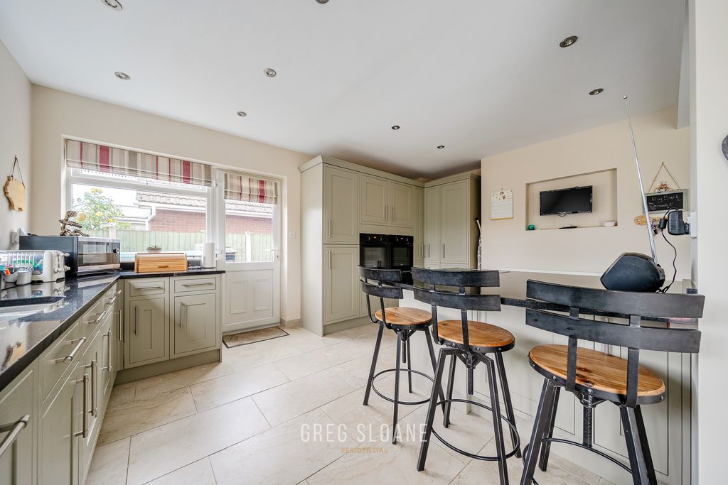 Property photo 3 of 21 1500403-8-6A750d0F8052c