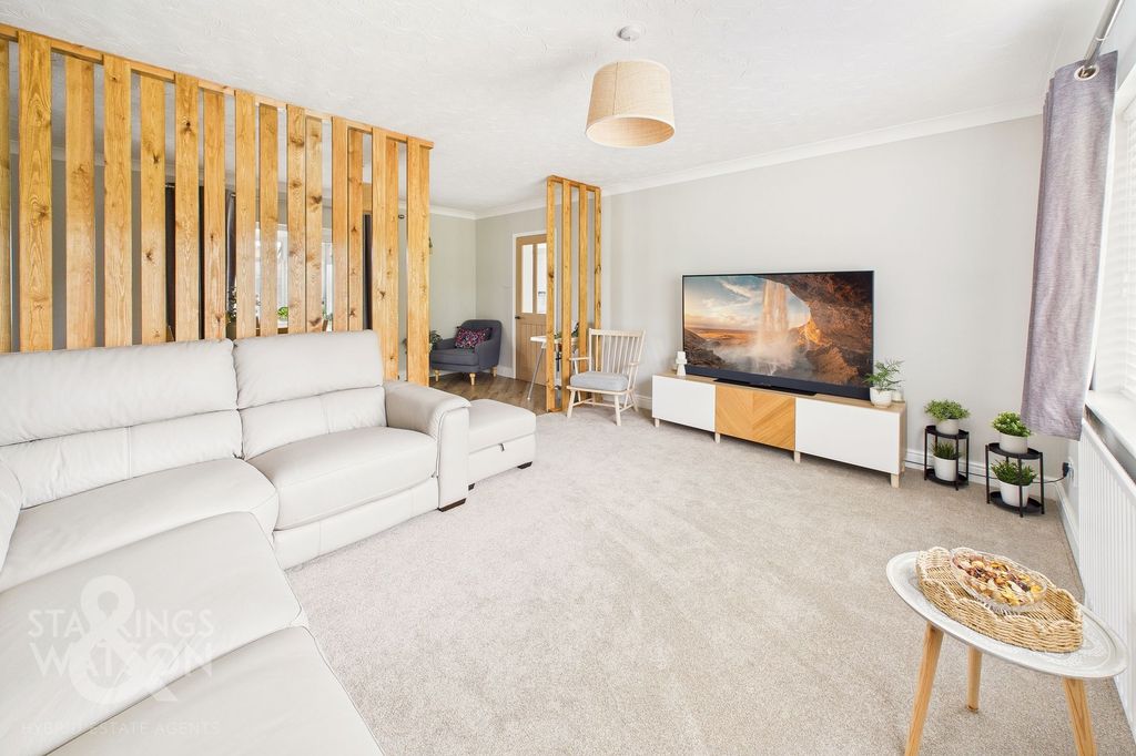 Property photo 2 of 24