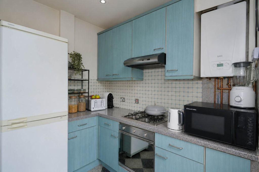 Property photo 1 of 9