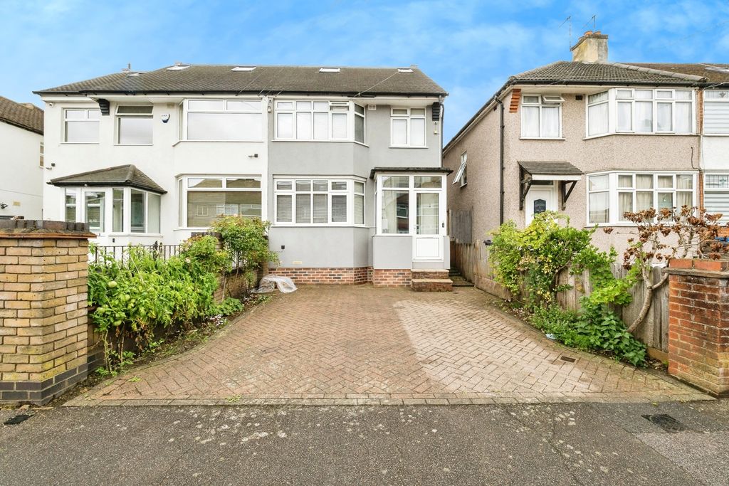Property photo 1 of 17 Photo