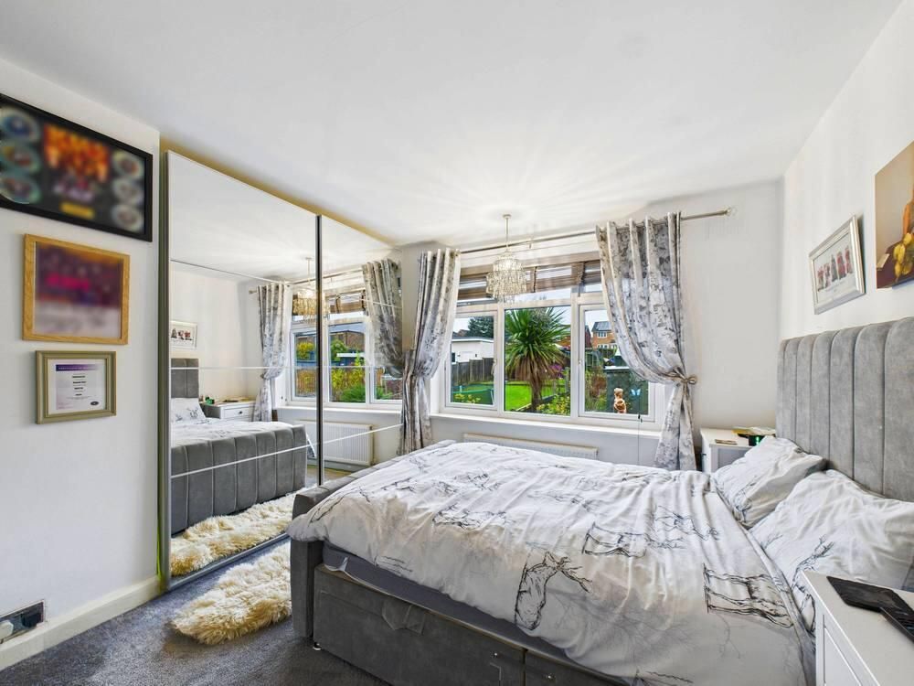 Property photo 3 of 21 Bedroom