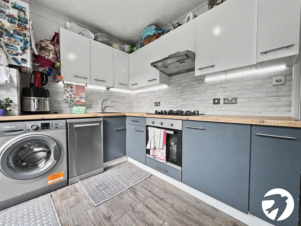 Property photo 2 of 15 Kitchen
