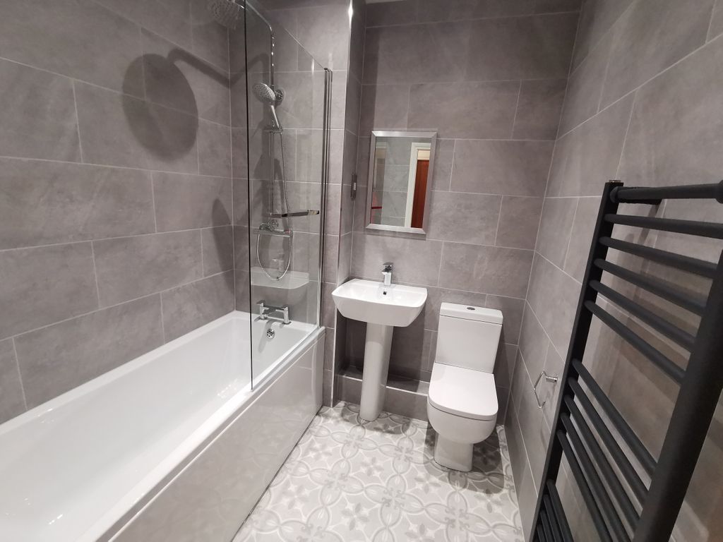 Property photo 2 of 6 Img_913_28_Original