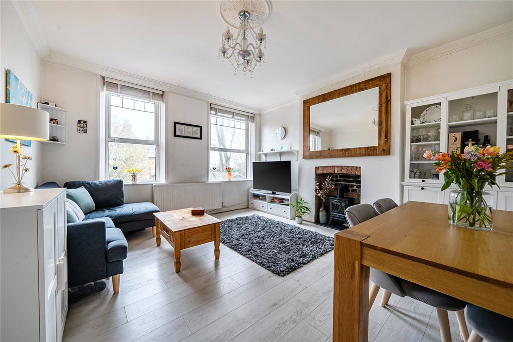 Property photo 3 of 20 Picture No. 16