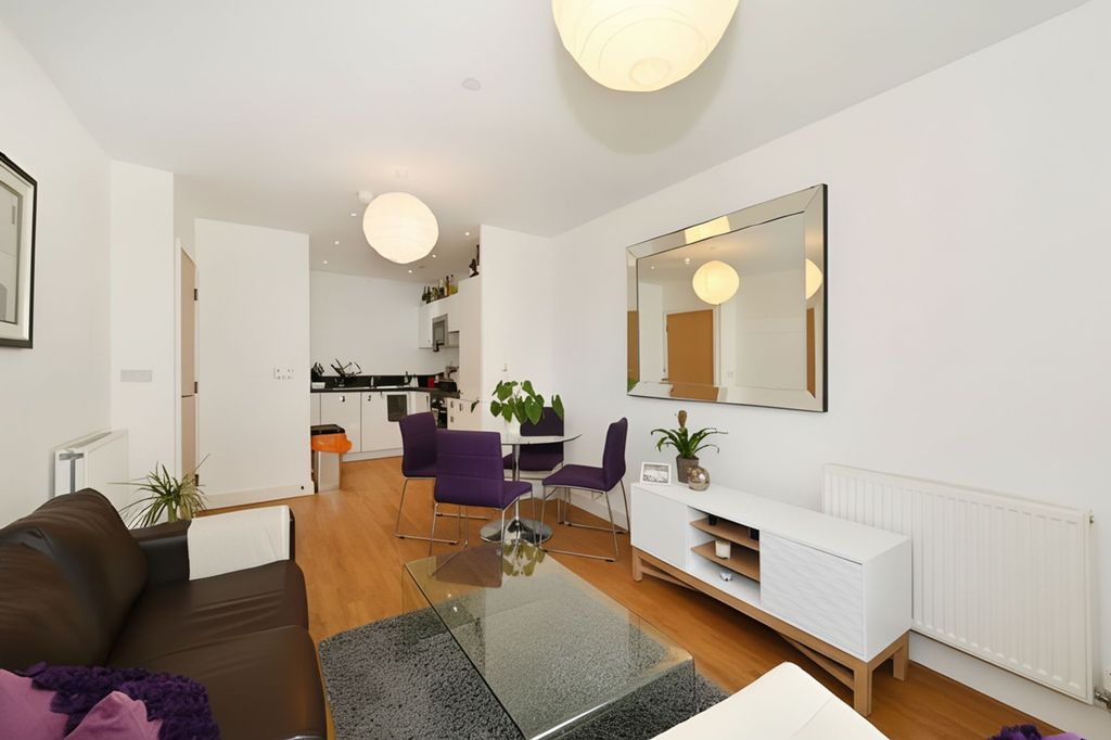 Property photo 3 of 7