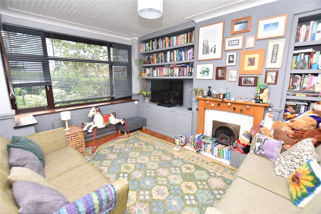 Property photo 2 of 25 Picture No. 37