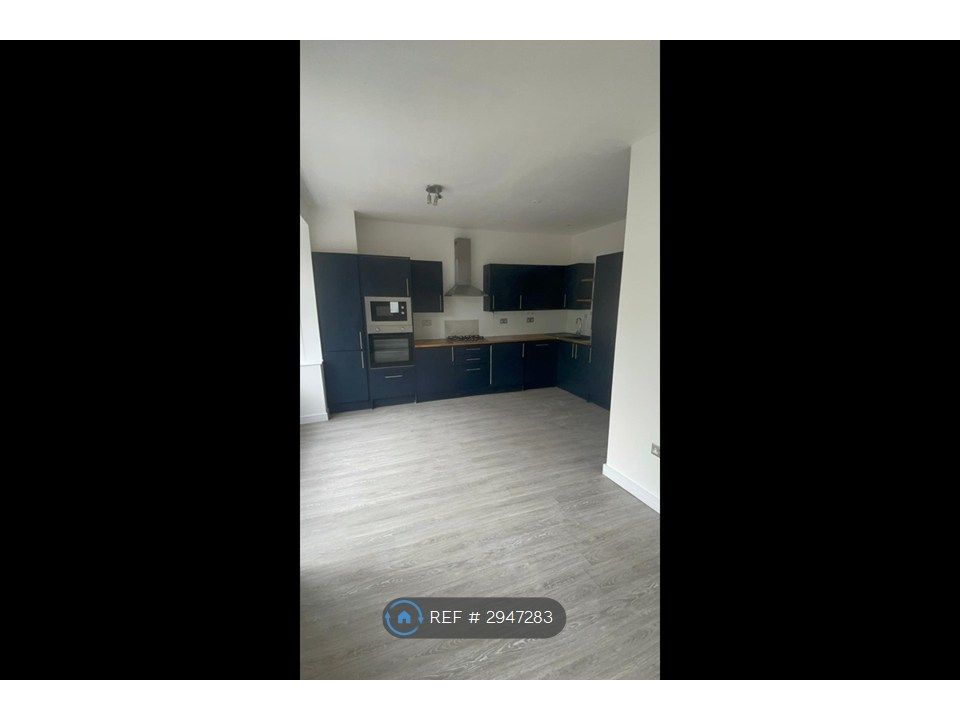 Property photo 1 of 12 Openplan Kitchen