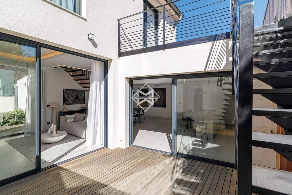 Property photo 1 of 35