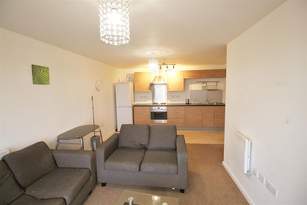 Property photo 3 of 10 Living Space.Jpg