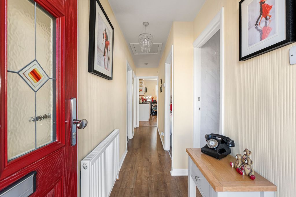 Property photo 3 of 19 Hallway