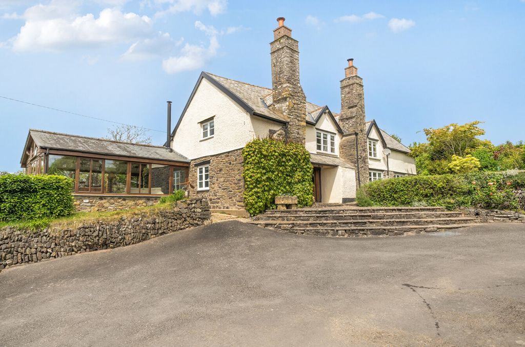 Property photo 1 of 32 1464308-21-6A1084...