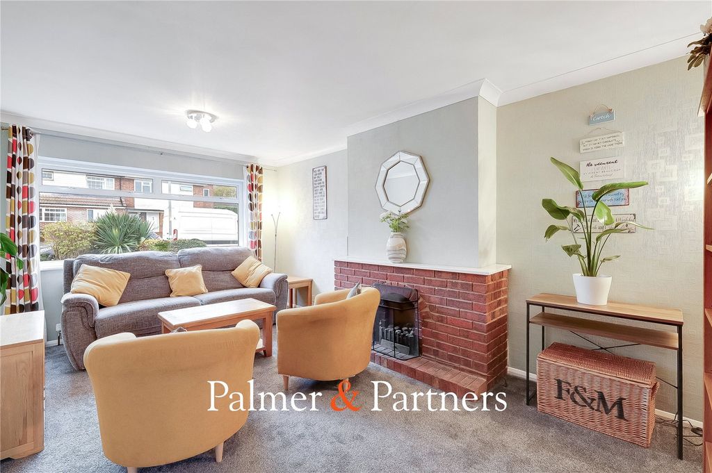 Property photo 2 of 24 Picture No. 16