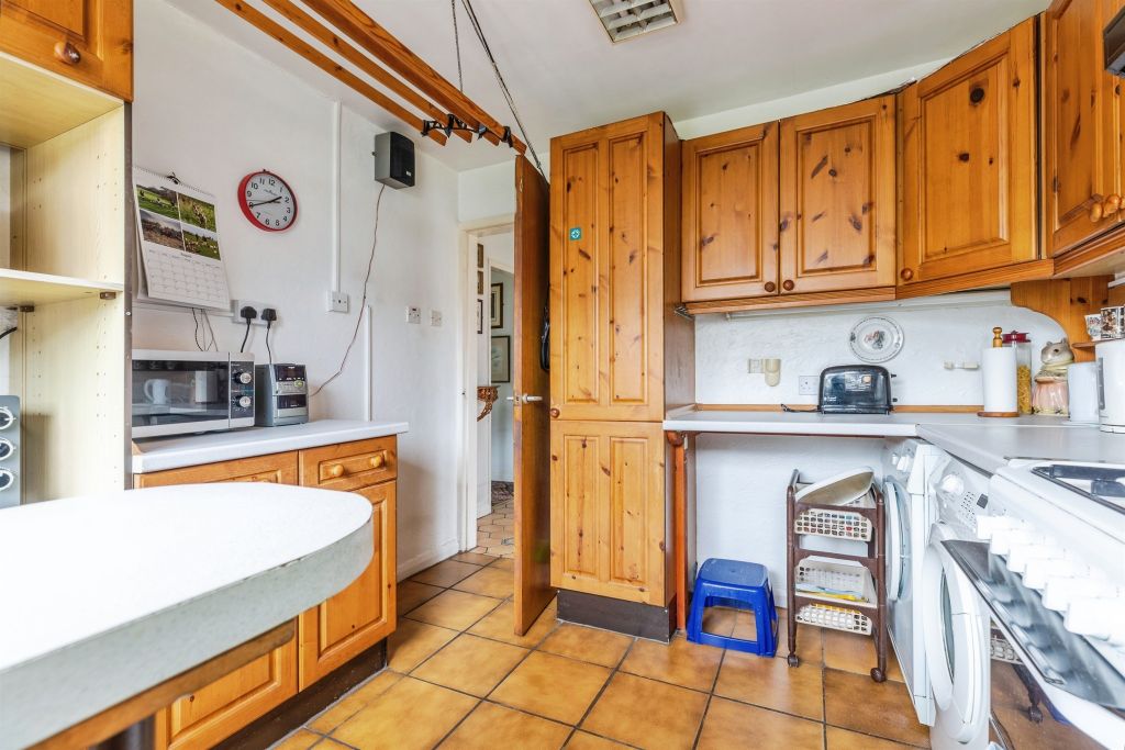 Property photo 3 of 17