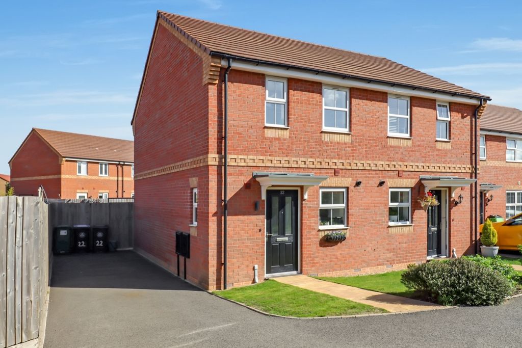 Property photo 1 of 16 Blenheim1