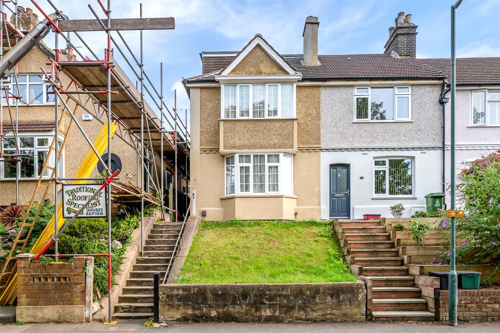 Property photo 1 of 14 External