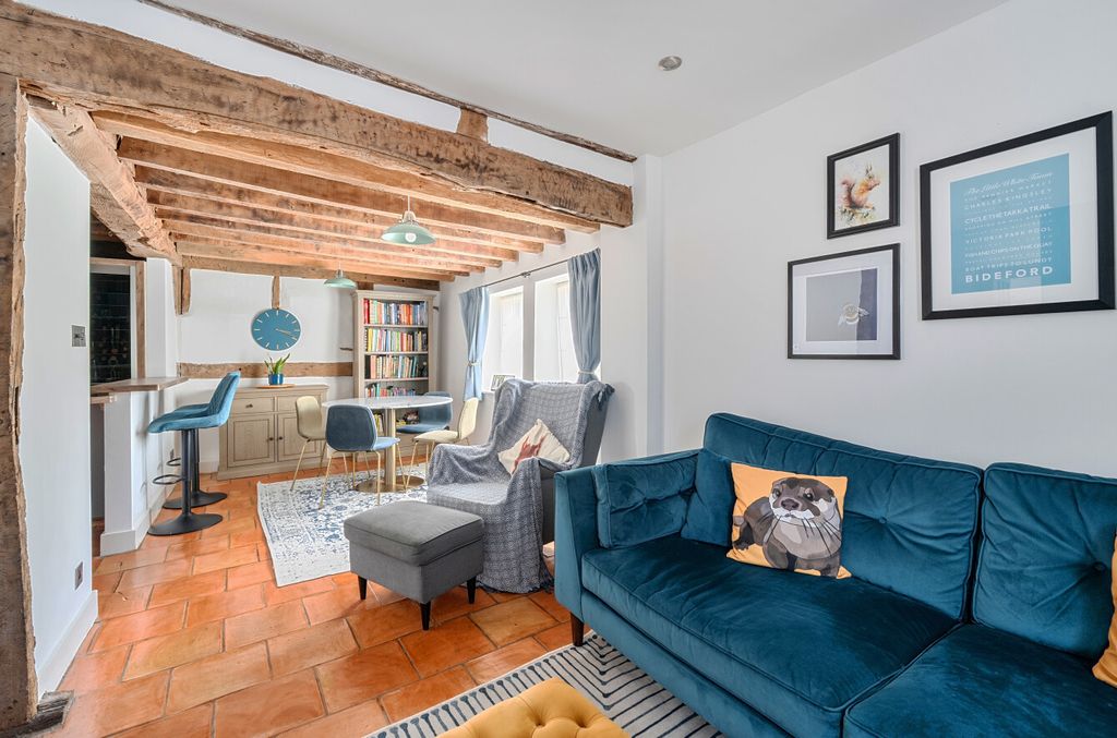 Property photo 2 of 12 1480319-29-6A3Aa8...