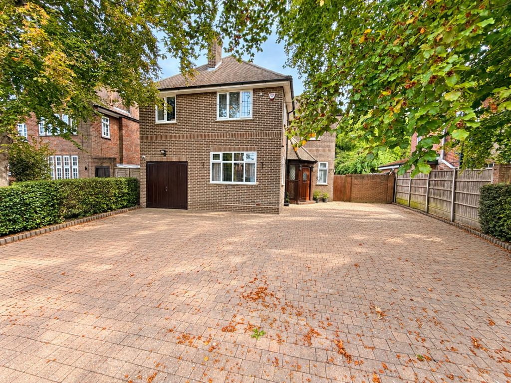 Property photo 1 of 16 5906600