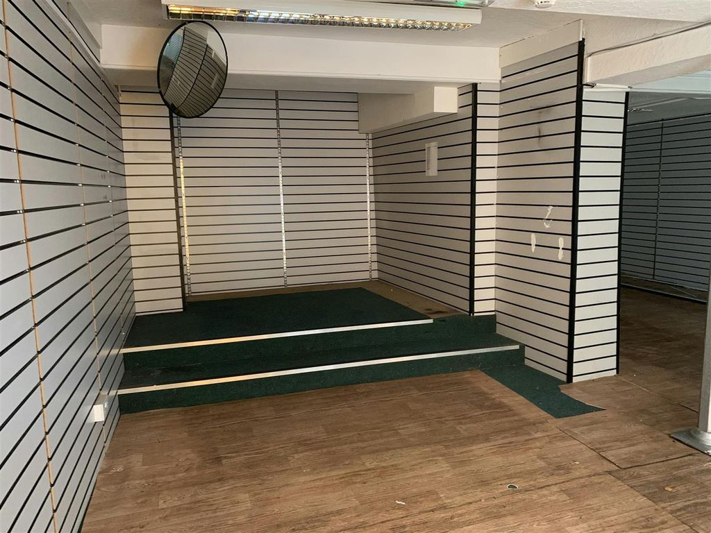 Property photo 3 of 8 Photo 3