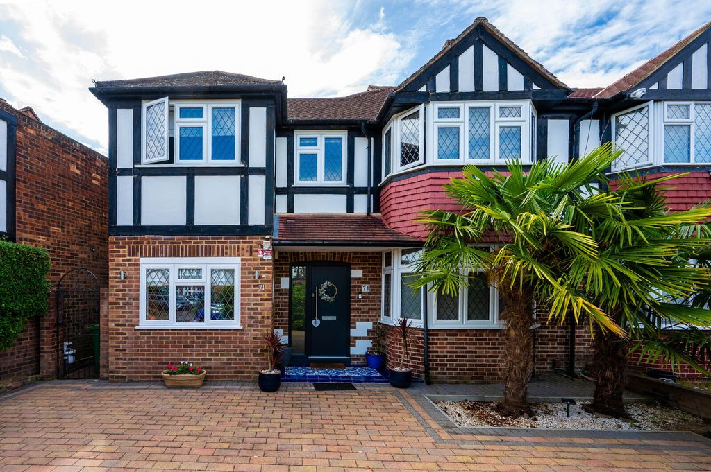 Property photo 1 of 14