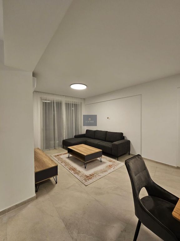 Property photo 3 of 32