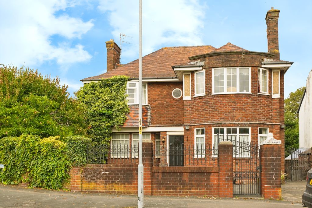 Property photo 1 of 15