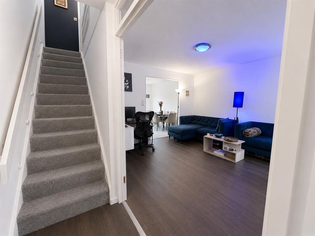Property photo 2 of 17 6F8Ff6De-002D-402D-8138-Cac9Faeb7C41.Png