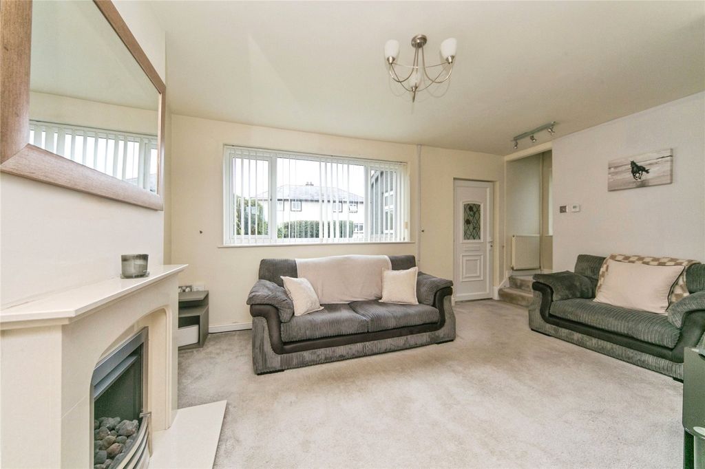 Property photo 2 of 16 Picture No. 05