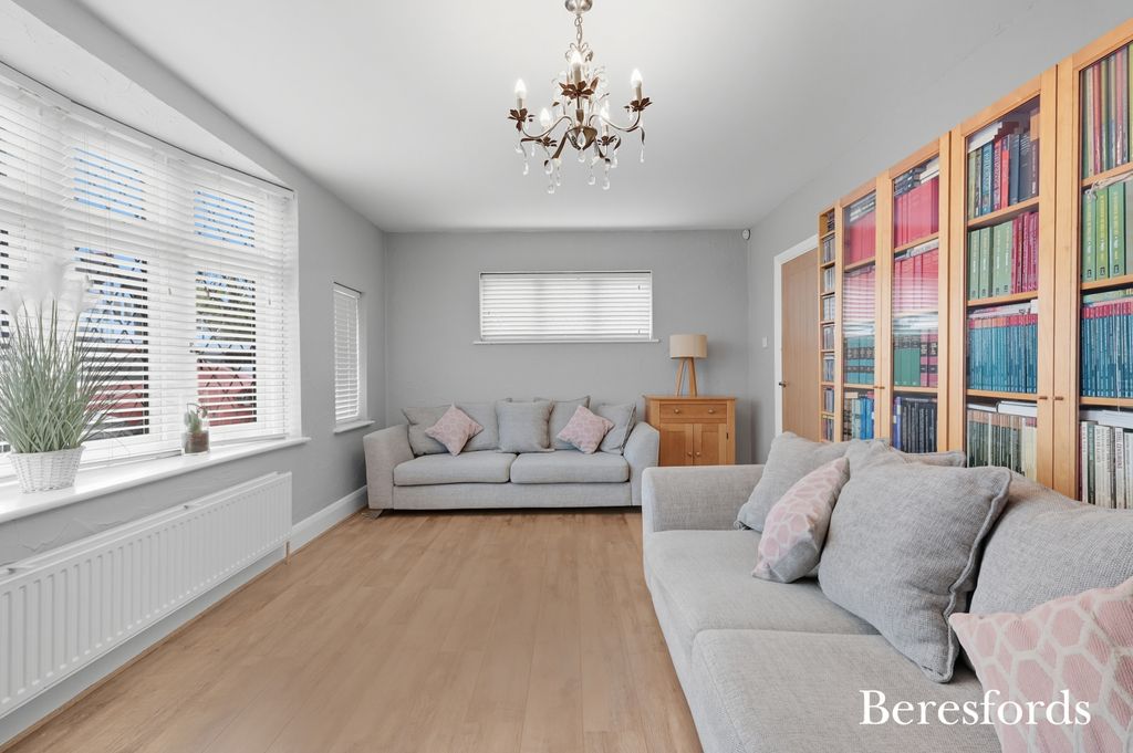 Property photo 2 of 50 Picture No. 61