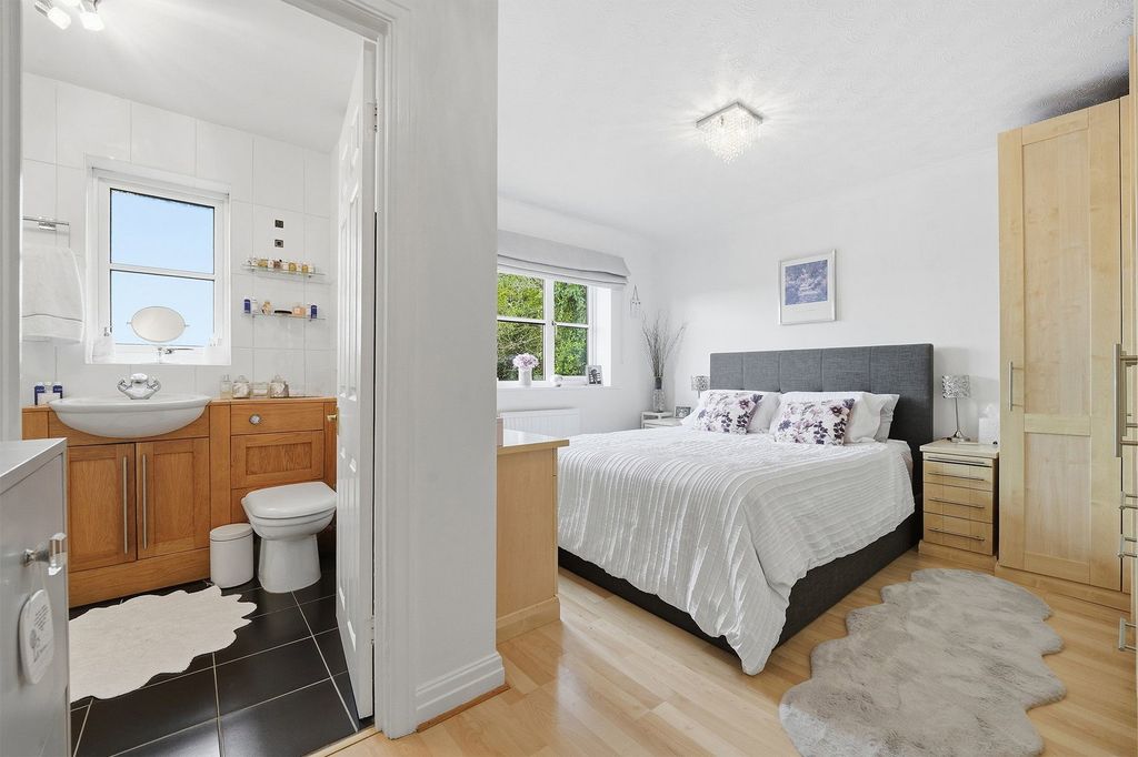 Additional image 16 of 4 bed detached house for saleClarendon Drive, Macclesfield SK10
