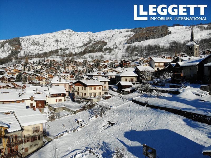 Property photo 1 of 5