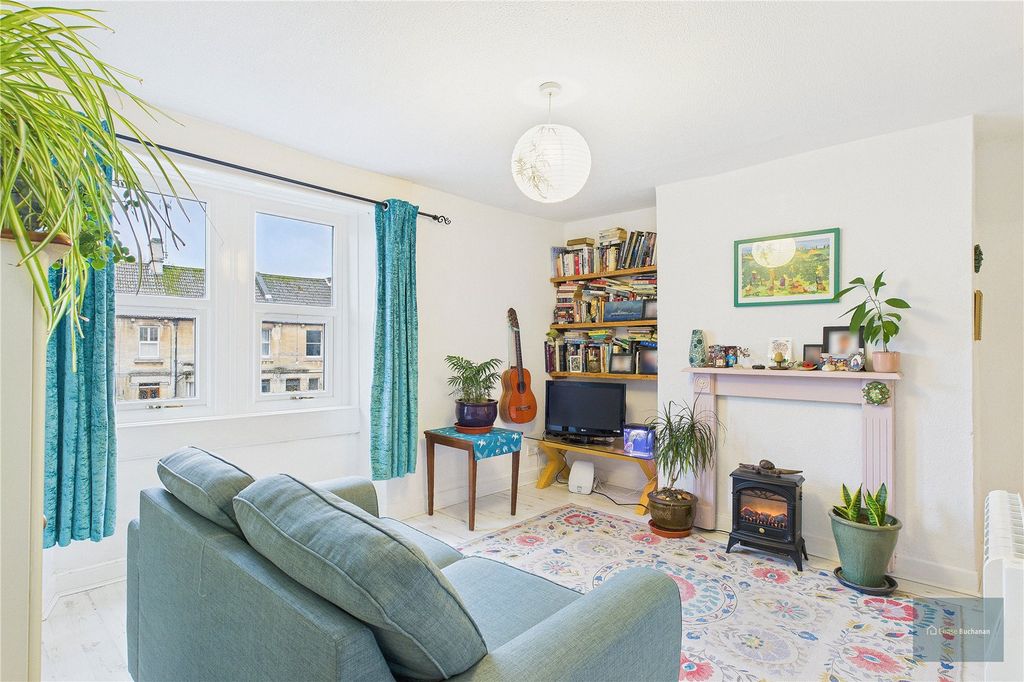 Property photo 2 of 10 Picture No. 01