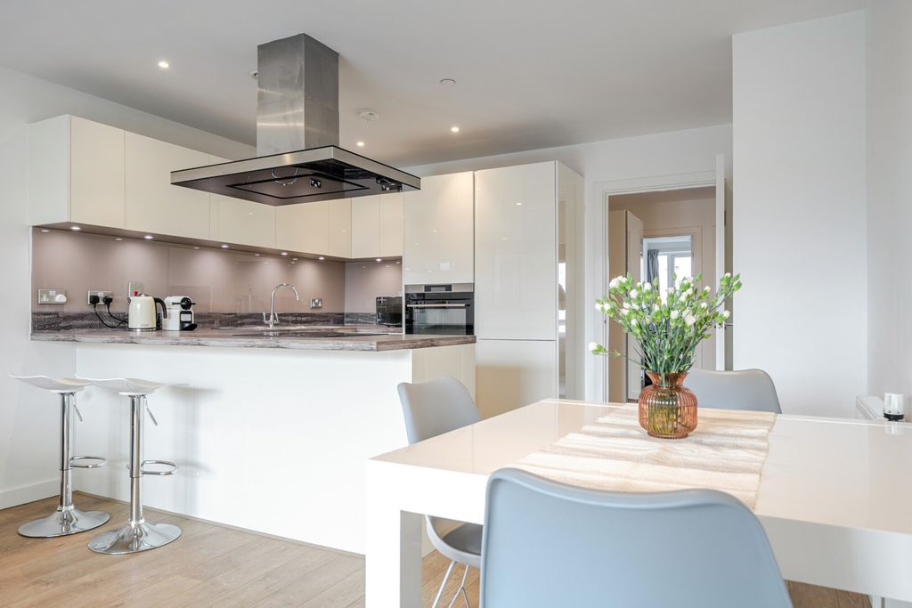 Property photo 3 of 19 1513871-11-1A0A50...