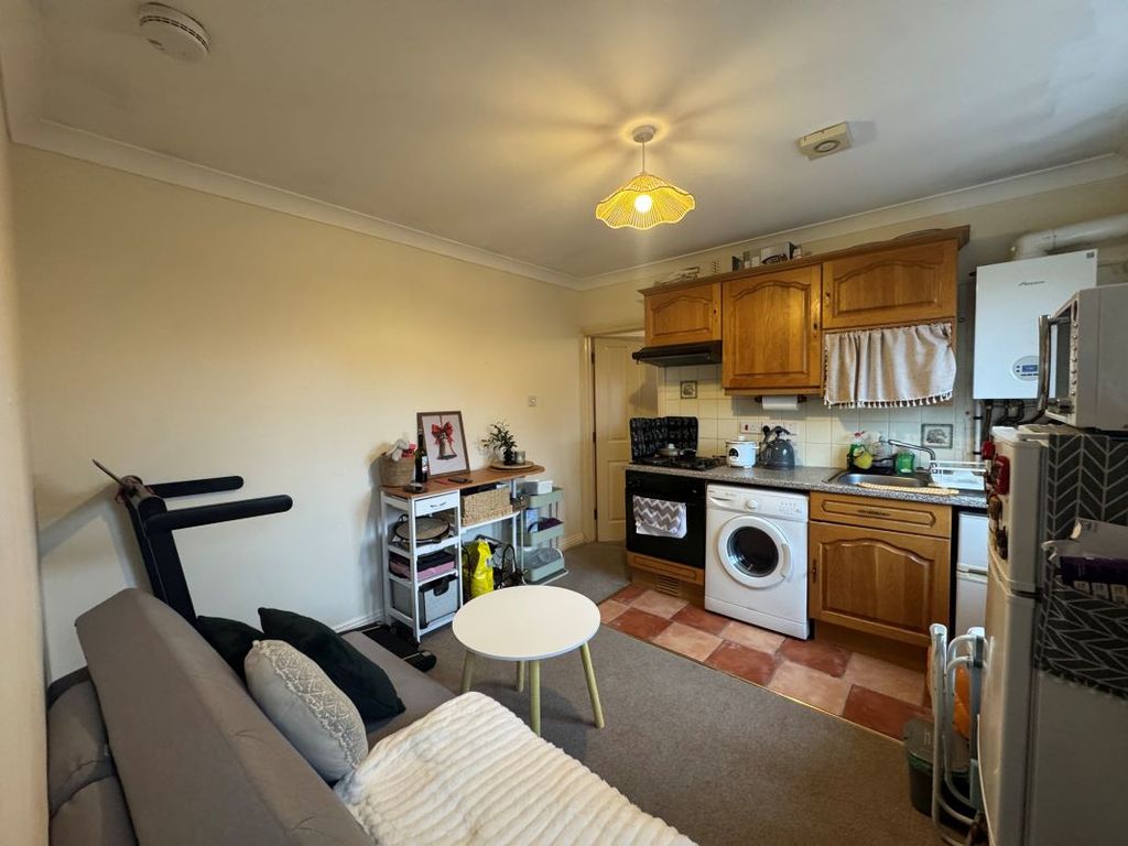 Property photo 3 of 8