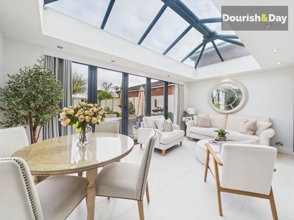 Property photo 3 of 29 Orangery