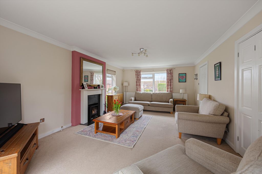 Property photo 3 of 20 Image