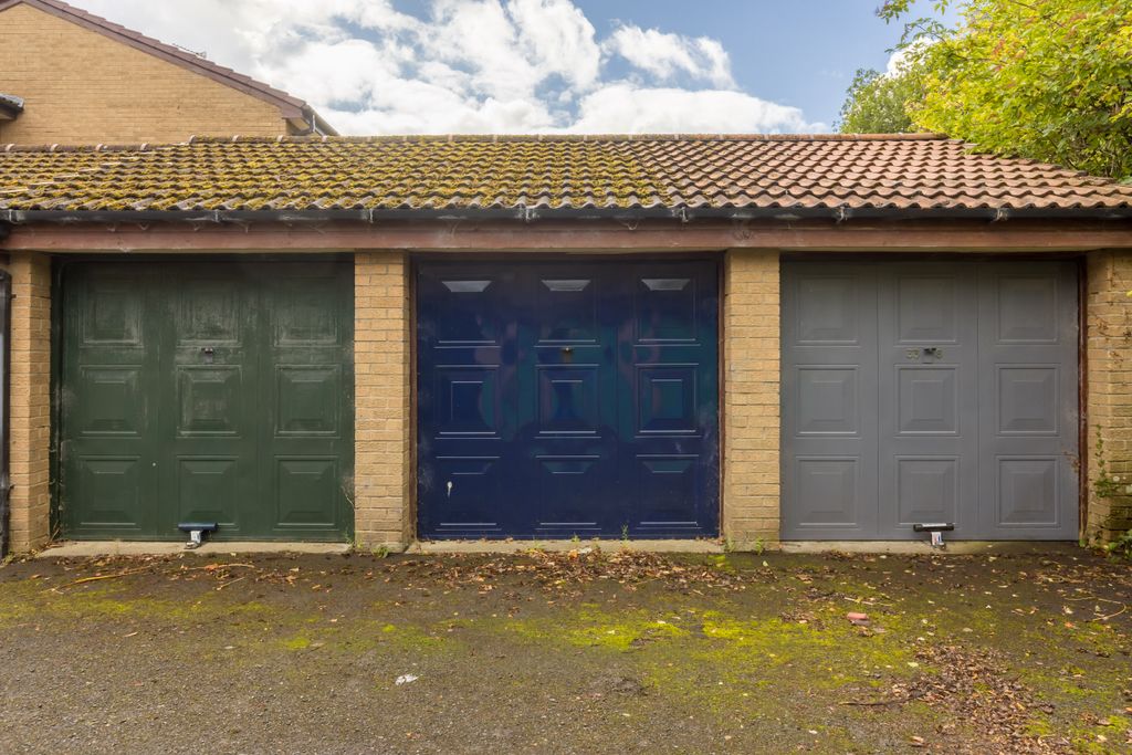 Property photo 1 of 9 Primary Property Image