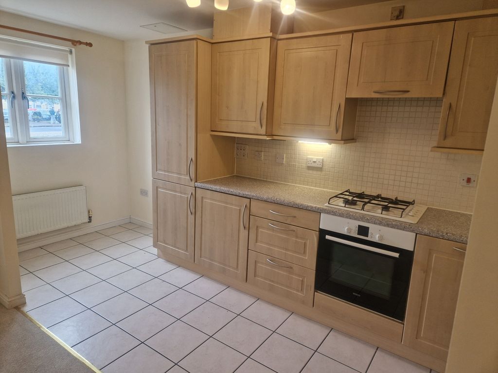 Property photo 3 of 6 1000021009
