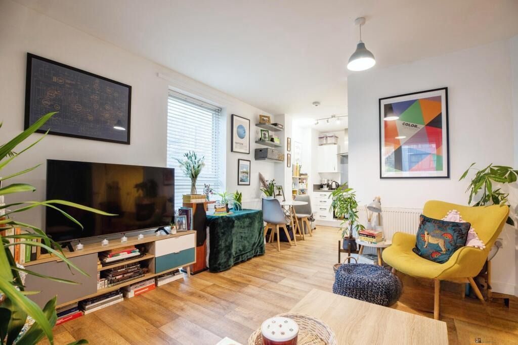 Property photo 3 of 12 4441212