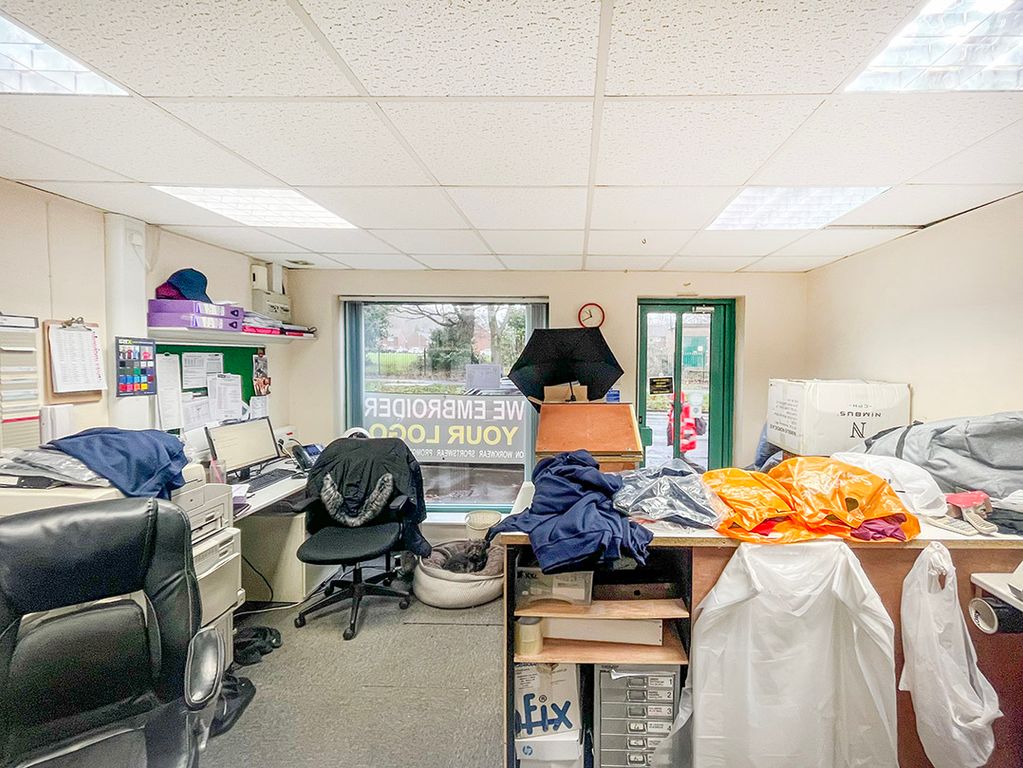 Property photo 3 of 6