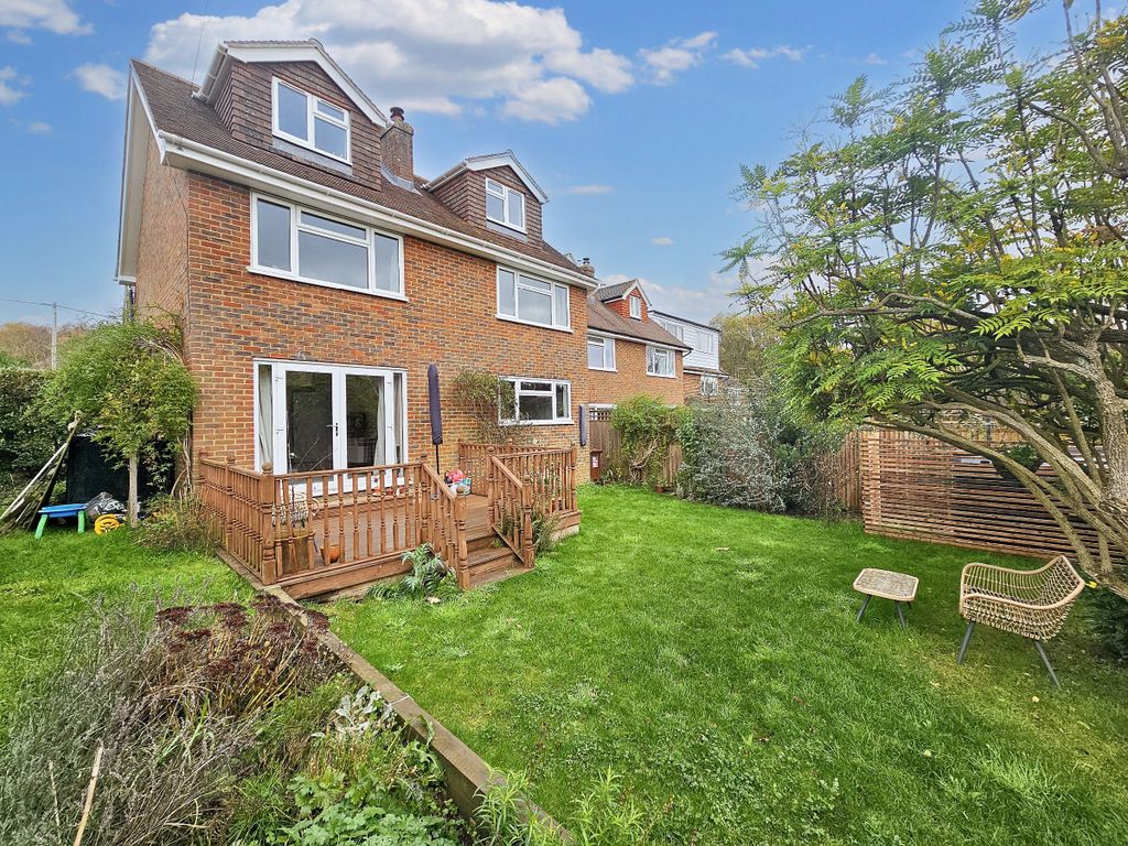 Property photo 1 of 32