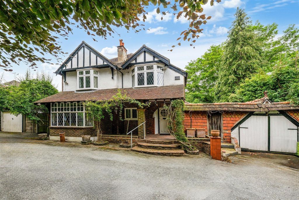 Property photo 1 of 26 Reigate Road, Ext- (2) v2.Jpg