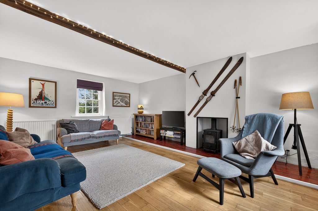 Property photo 3 of 41