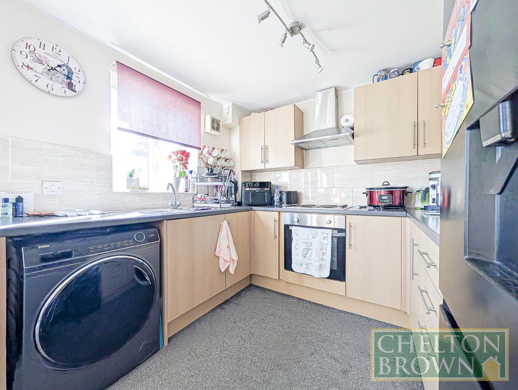 Property photo 3 of 27 Kitchen &amp; Diner