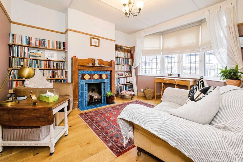 Property photo 2 of 20 Pbox-Img.Jpg