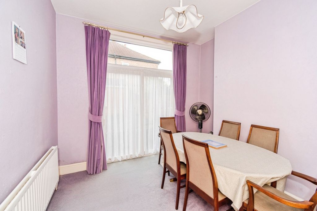 Property photo 3 of 17 Pbox-Img.Jpg