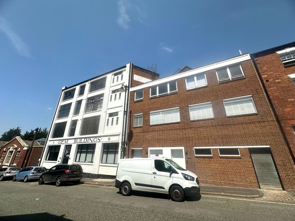 Property photo 1 of 8 Brand-New Furnished One Bed Apartment In The Jewellery Quarter