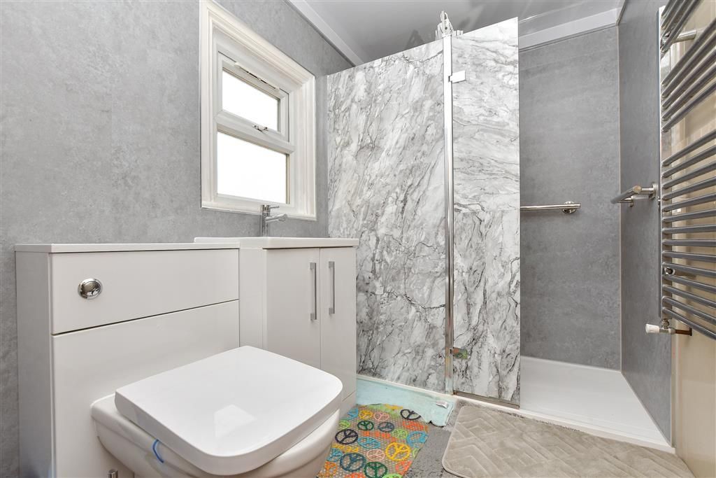 Property photo 1 of 11 Shower Room