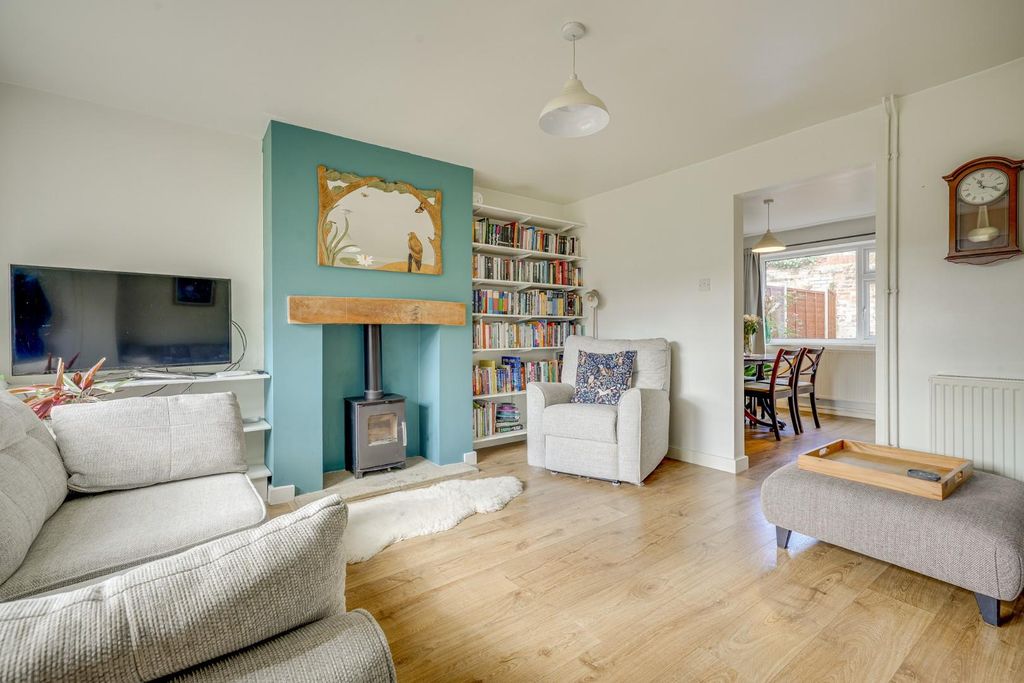 Property photo 2 of 22