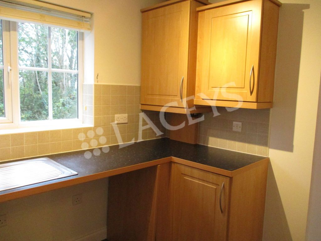 Property photo 3 of 9 Photo 9