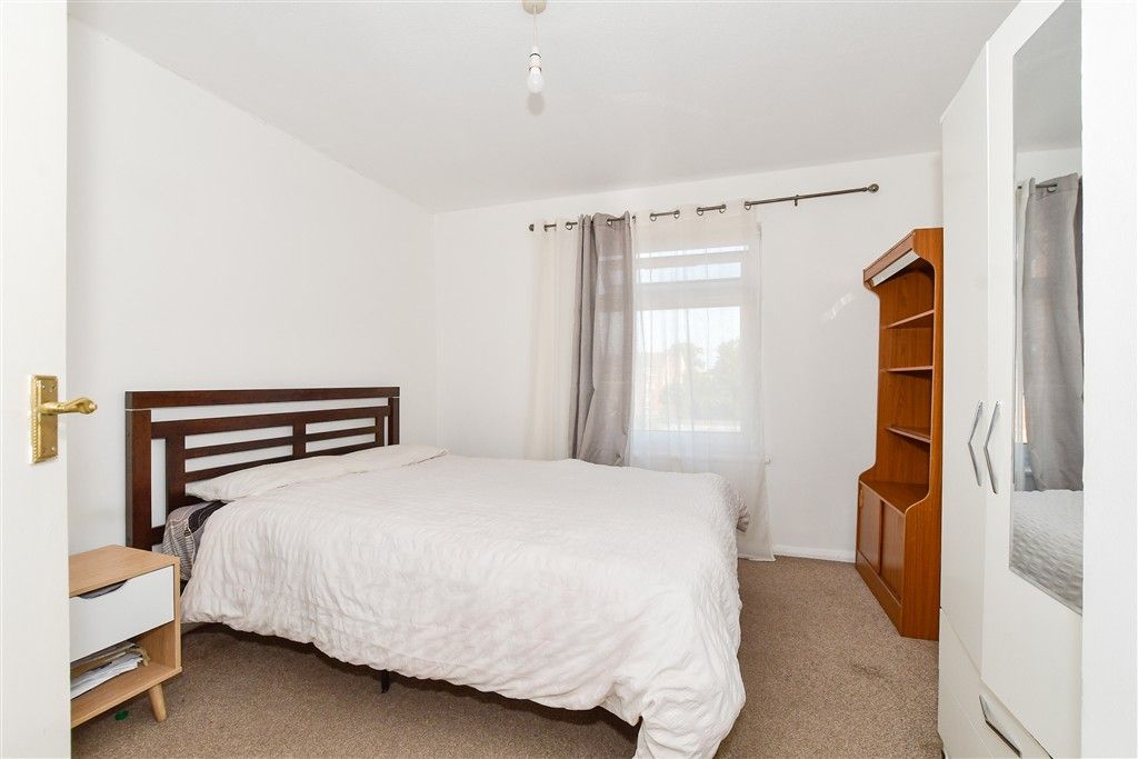 Property photo 3 of 11 Bedroom